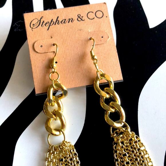 3 for $30 Stephan & Co. Gold Dangle Earrings - Picture 2 of 4